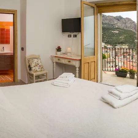 Aria Ona Bed & Breakfast